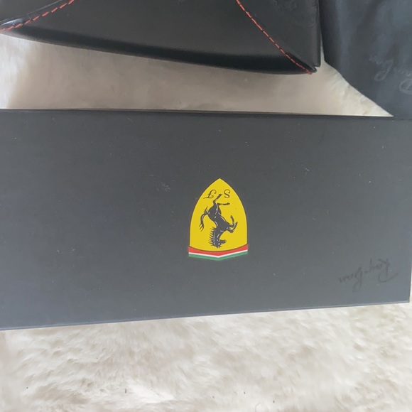 🔴 Ferrari Ray.Ban Sunglasses Collection Unisex👓 - Picture 2 of 11